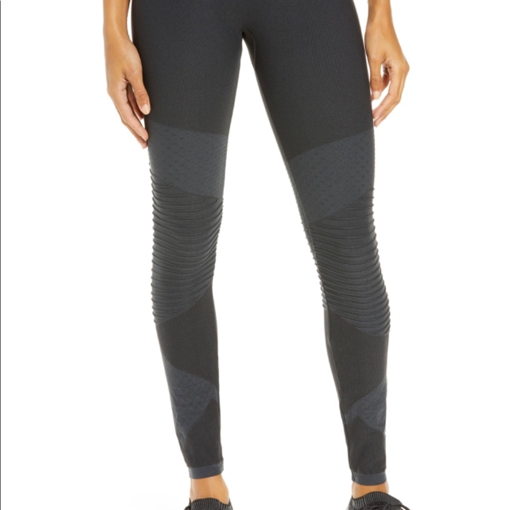 Spanx Look At Me Now Seamless Moto Leggings